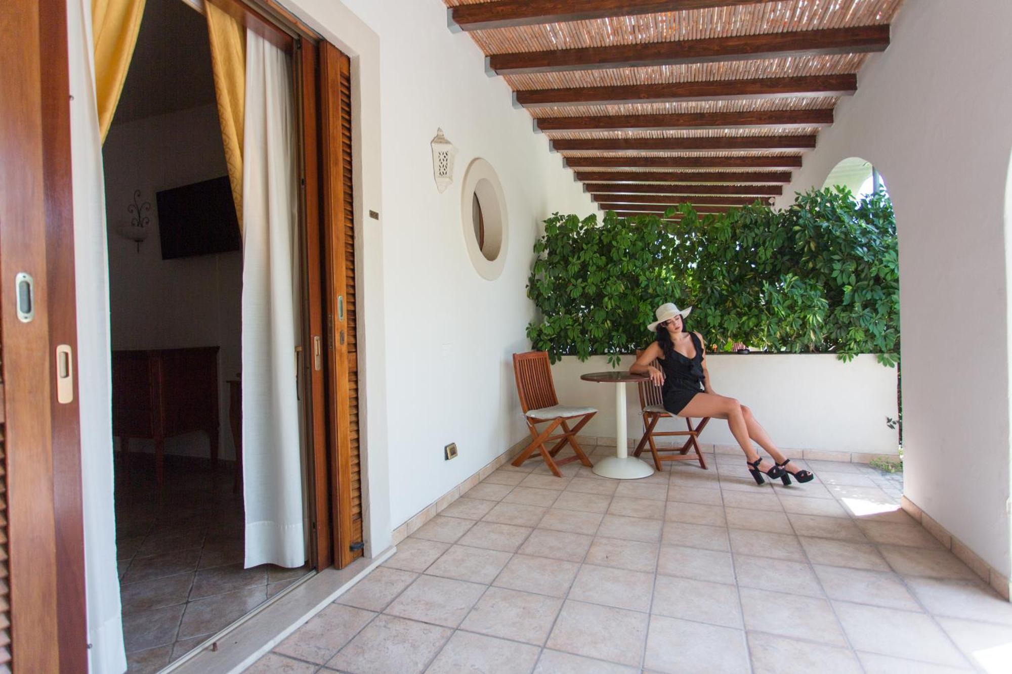Hotel Tritone Lipari Exterior foto