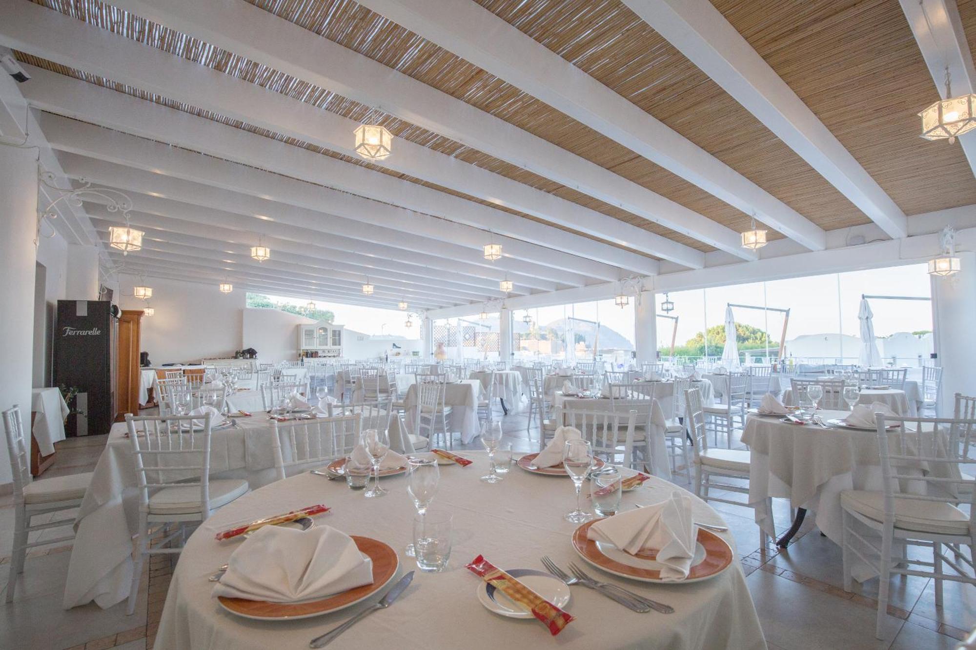 Hotel Tritone Lipari Exterior foto