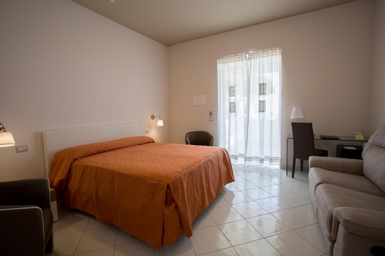 Hotel Tritone Lipari Exterior foto